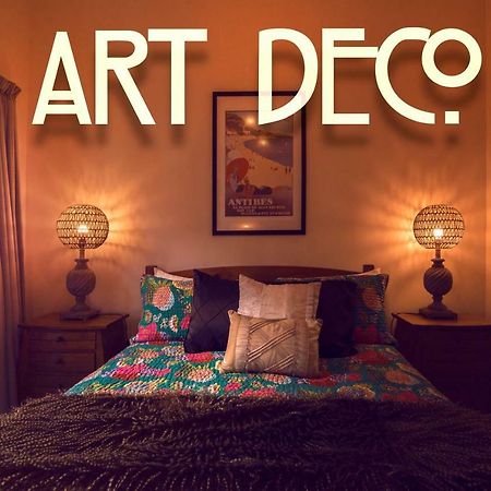 Art Deco Apartments พิคตัน ภายนอก รูปภาพ