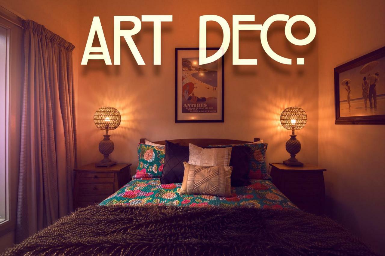 Art Deco Apartments พิคตัน ภายนอก รูปภาพ