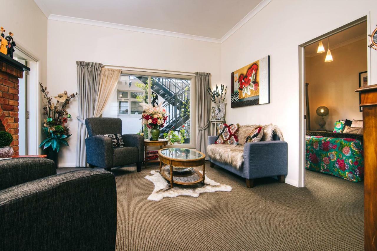 Art Deco Apartments พิคตัน ภายนอก รูปภาพ